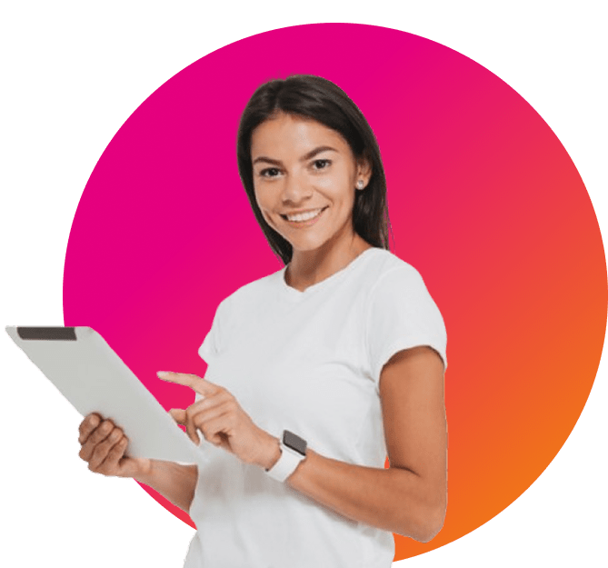 mujer feliz con tablet